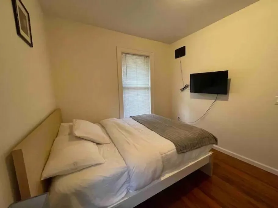 Entire Beautiful 2Br Private Apartment R 뉴욕